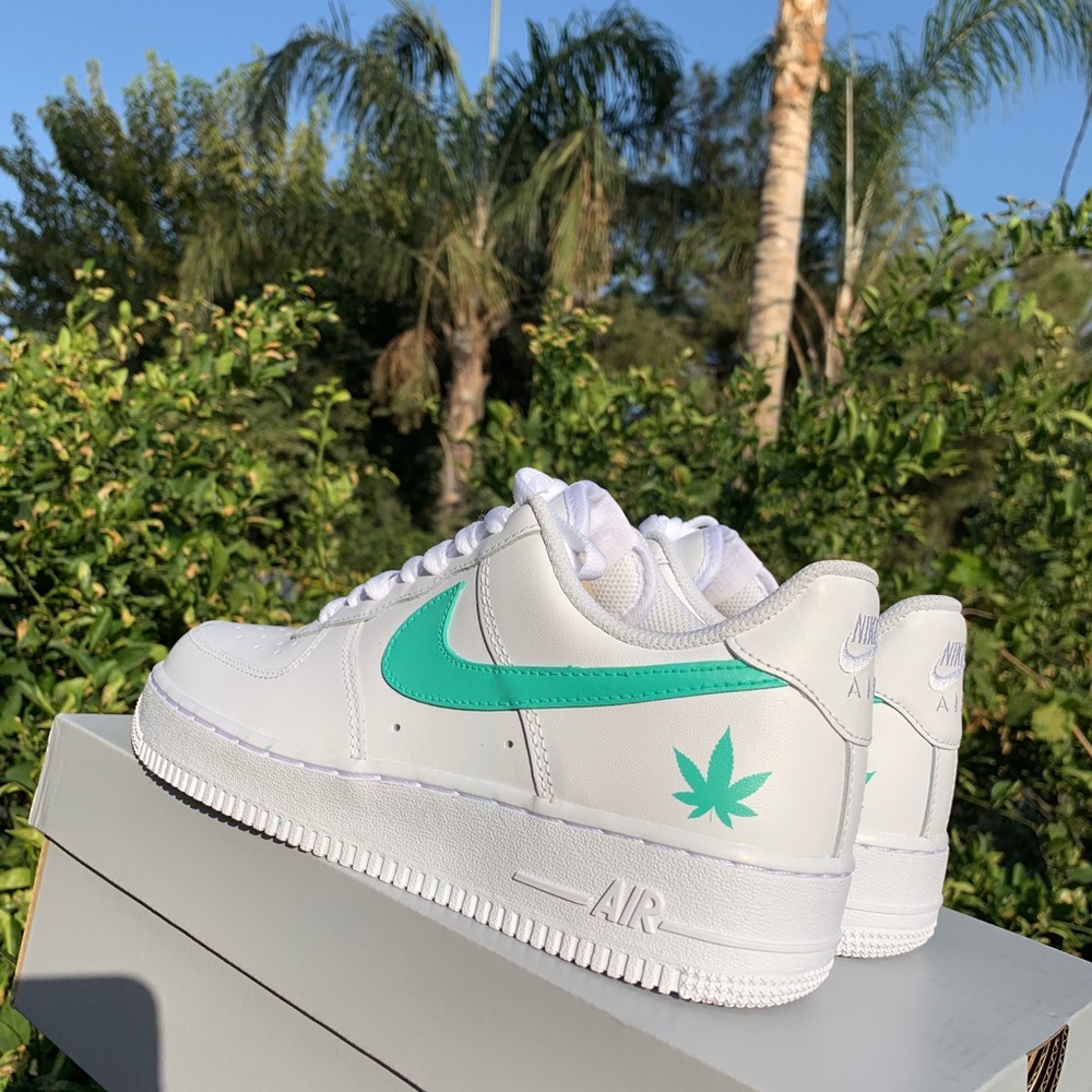 Custom Weed AF1 - Picture 2 of 6